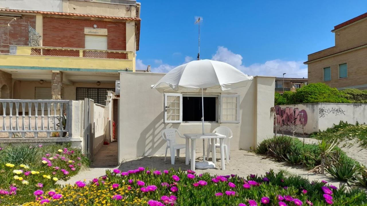 Apartamento Casina Sulla Sabbia Torvaianica Exterior foto